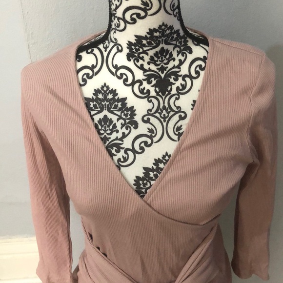 Pink wrap 🔝 👚 - Picture 3 of 7